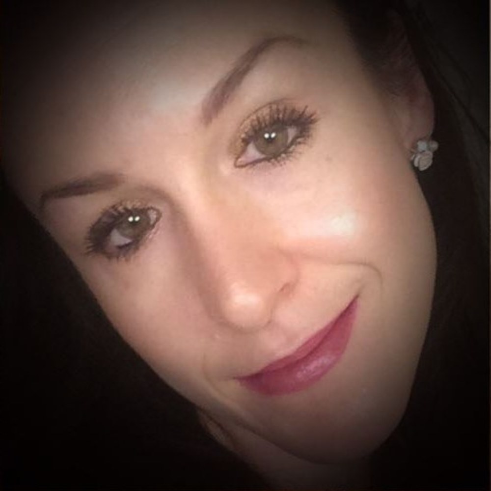 Meet your Posher, Becca